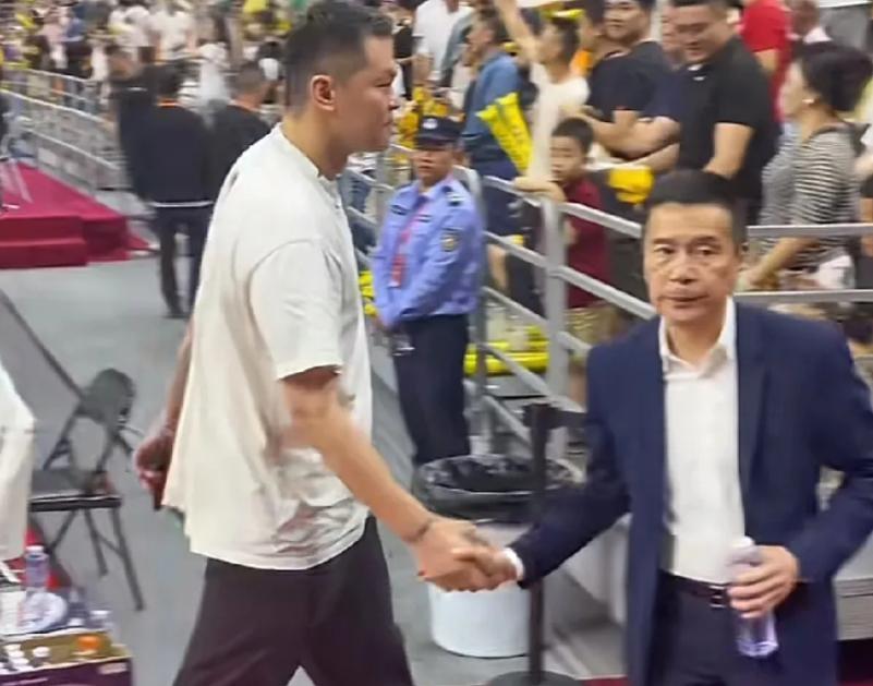 安卓iOS-广东3消息!胡明轩尿检结果出炉,陈老板鼓舞球队,主场严阵以待